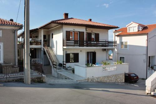 Apartments And Rooms With Parking Space Vrbnik, Krk - 5301