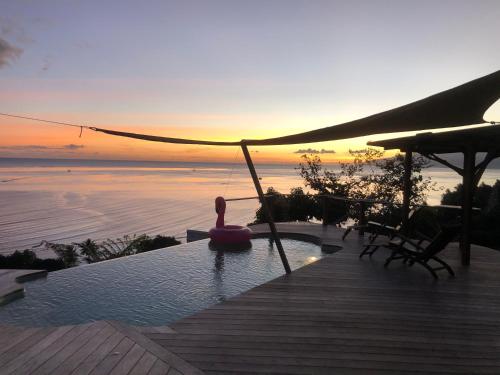 . VILLA O VAI