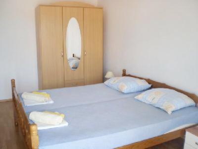Apartments and rooms with parking space Sveti Vid Krk - 5323 - image 2