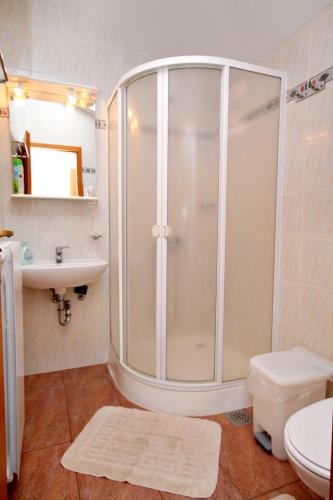 Double Room with Terrace and Sea View   image 6