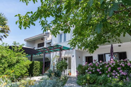  Apartment Punat 5351a in Punat