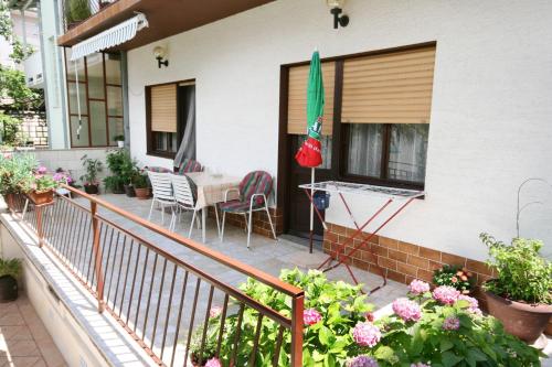 Two-Bedroom Apartment with Terrace image 3