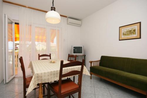 Apartments with a parking space Selce Crikvenica - 5513 - image 10