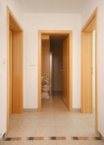 Apartments with a parking space Pinezici Krk - 5464 - image 12