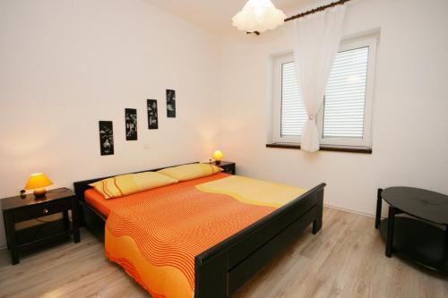 Apartments with a parking space Novi Vinodolski - 5529 - image 5