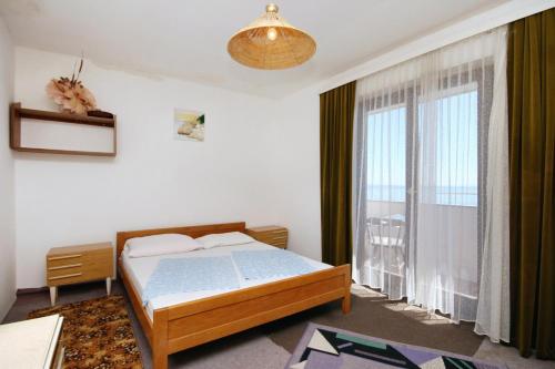 Apartments and rooms with parking space Stara Baska, Krk - 5447 Over view