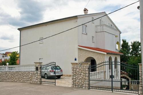 Apartments with a parking space Novi Vinodolski - 5526 - image 8