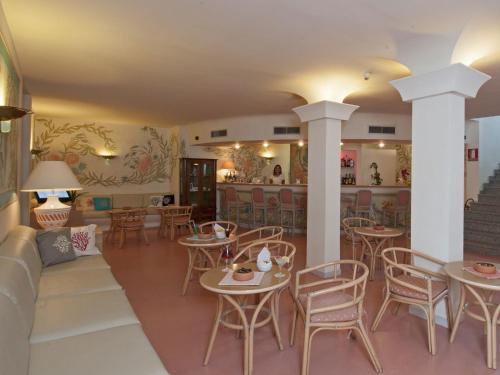 Hotel Palau - image 11