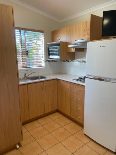 Outback Oasis Caravan Park in คาร์นาร์วอน