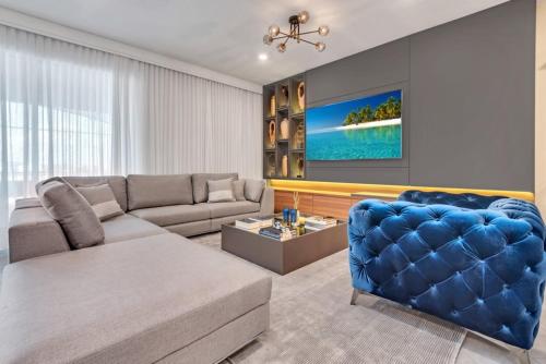 2126 Elani Brand New Windsor Island Resort villa in Davenport, USA