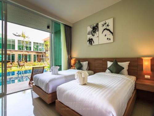 room detail thumbnail 1