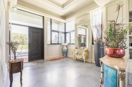 Pearl 150 Homestay - equipped with shared KTV, pool, mahjong and Switch