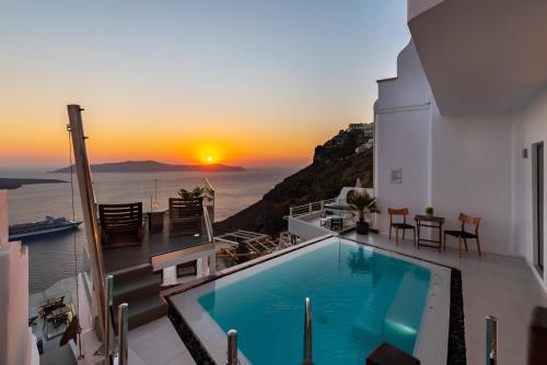 Piscina, Day Dream Luxury Suites in Santorini