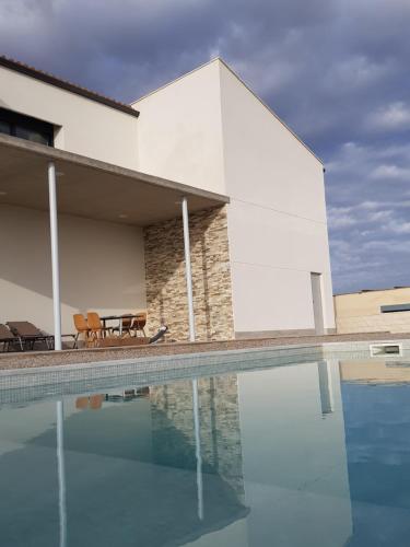 Casa Maria Dolors con piscina y jardin privado - Puig-Gros