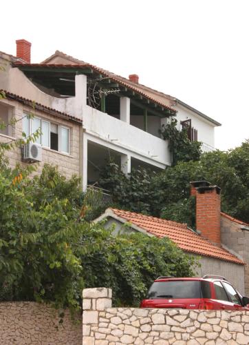  Apartments with WiFi Supetar, Brac - 5667 in Supetar