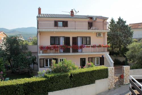 Apartments with a parking space Novi Vinodolski - 5587 - image 5