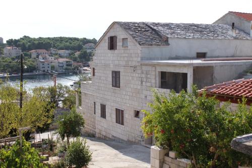  Apartments by the sea Sumartin, Brac - 5615 in Sumartin