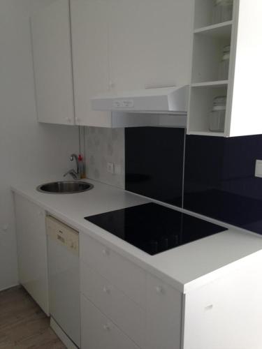 One-Bedroom Apartment with Terrace image 6