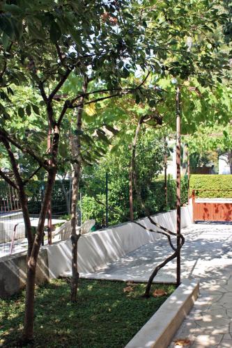 Apartments with a parking space Supetar Brac - 5653 - image 3