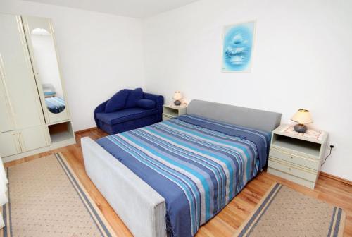 Two-Bedroom Apartment with Balcony and Sea View image 10