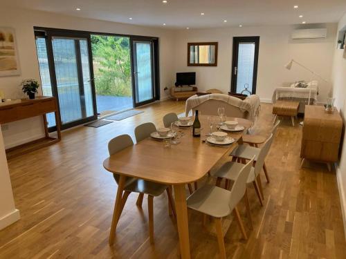 Rural Detached Annexe With Free Parking Canterbury