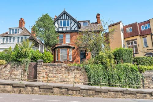 Derby City Centre, Bright, Spacious, and Airy Apartments - 112 Duffield Road