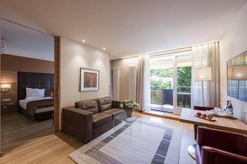 Park Hotel Mignon - image 2