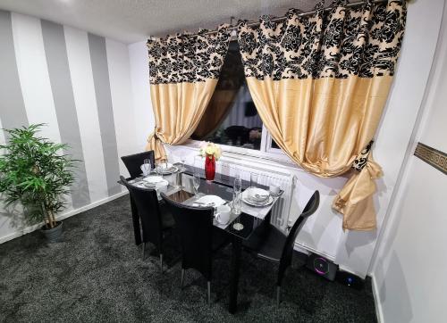 *10OR* Setup for your most relaxed & amazing stay + Free Parking + Free Fast WiFi *, Leeds (Foto 5)