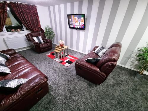 *10OR* Setup for your most relaxed & amazing stay + Free Parking + Free Fast WiFi *, Leeds (Foto 3)