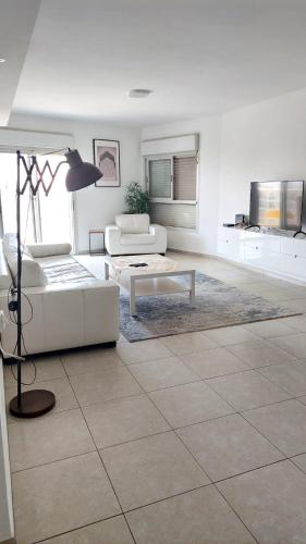 Atikva City Center Apartment Ashdod