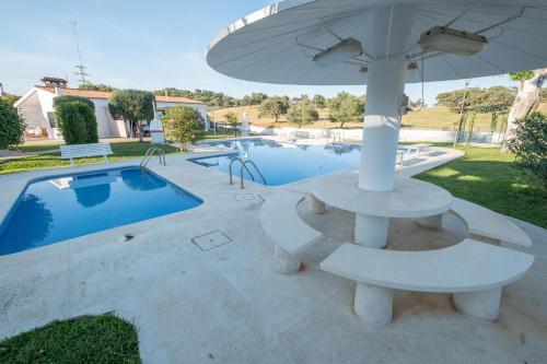 Agradable Villa con piscina