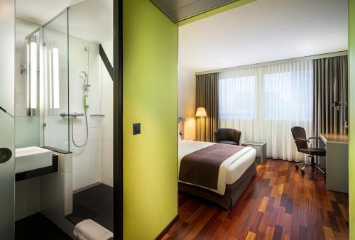 2 twin beds