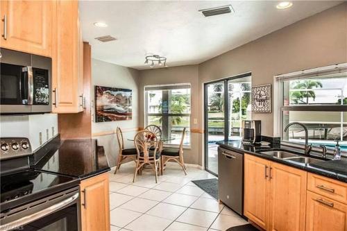 Cape Coral Water Front Paradise in Cape Coral