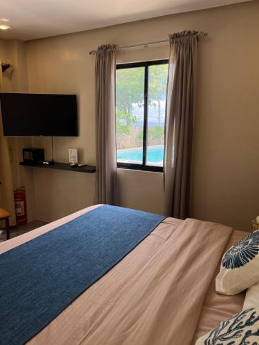 Southseas Beach Resort and Dive Center Room Type - Deluxe Double or Twin Room