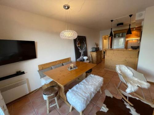 Appartement COSY à Praloup, 43m2, vue magnifique