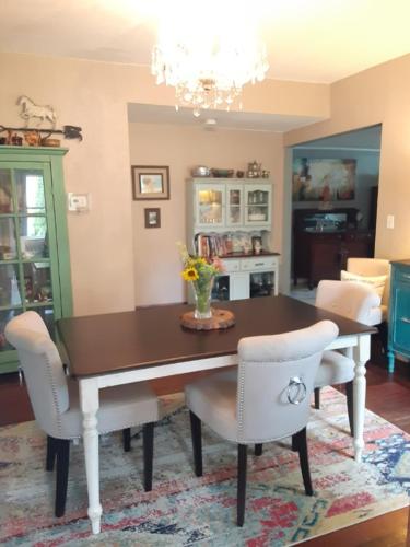 Iekārtas, Spacious 5BR Home in Downtown Historic District in Vistula (IN)
