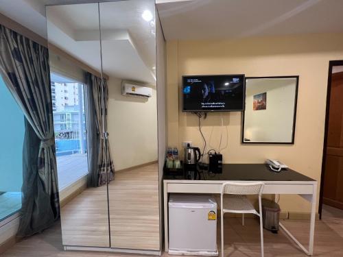 V Check Inn Sukhumvit 22 - 편의 시설/서비스