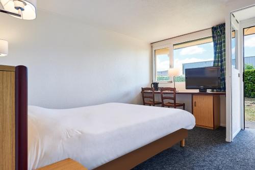 1 queen bed