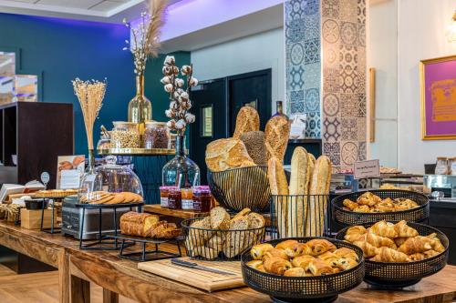 Mercure Paris Porte d'Orleans - image 8