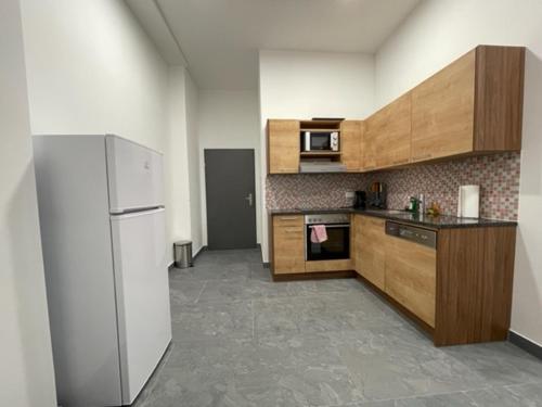 Kitchen, Wels Inn City Apartments in Wels
