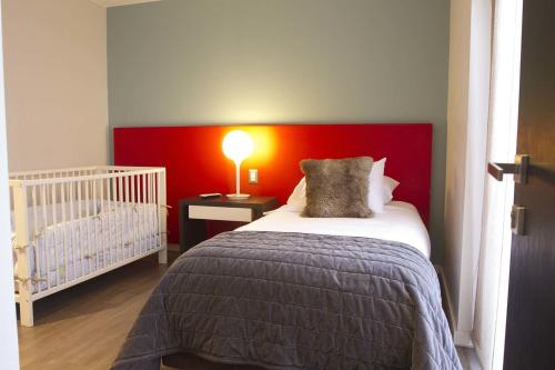 2 bedrooms, 4 beds