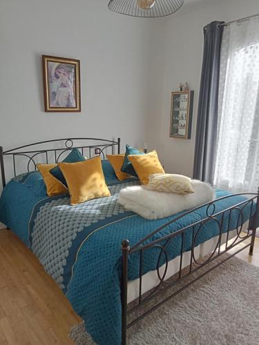 Chambre privative avec salle d'eau - Chambre d'hôtes - Chasseneuil-sur-Bonnieure