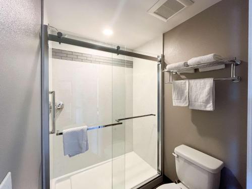King Room with Spa Bath - Non-Smoking
