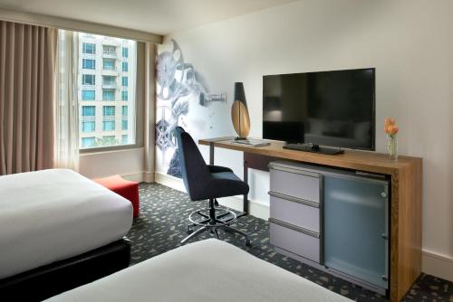 2 double beds