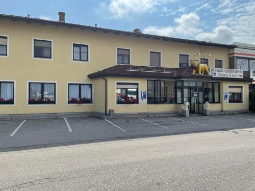 Gasthaus-Pension zum Löwen - image 4