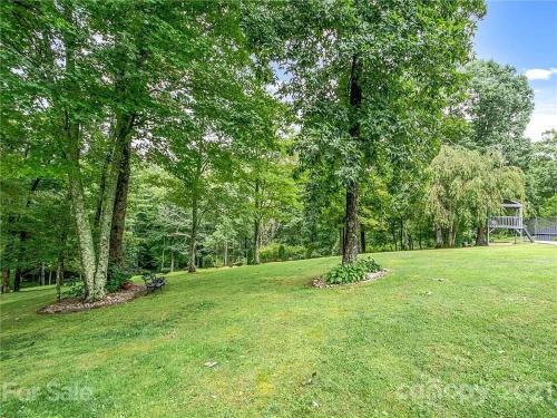 Secluded Luxury Home with Pool and Hot Tub in ASHEVILLE 15 min to Downtown