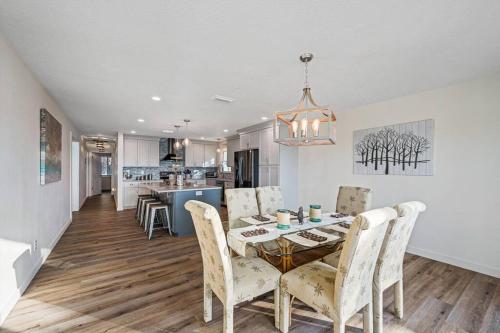 Breathtaking Waterfront Crystal Beach Getaway! in Palm Harbor
