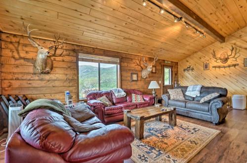 Sprawling Mountain Escape Great for Large Groups - image 12