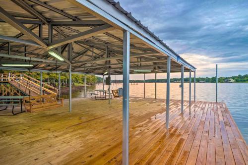 Cypress Point Spacious Home Pier and Boat Launch!