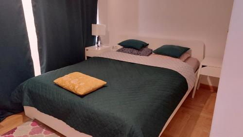 One-Bedroom Apartment image 7